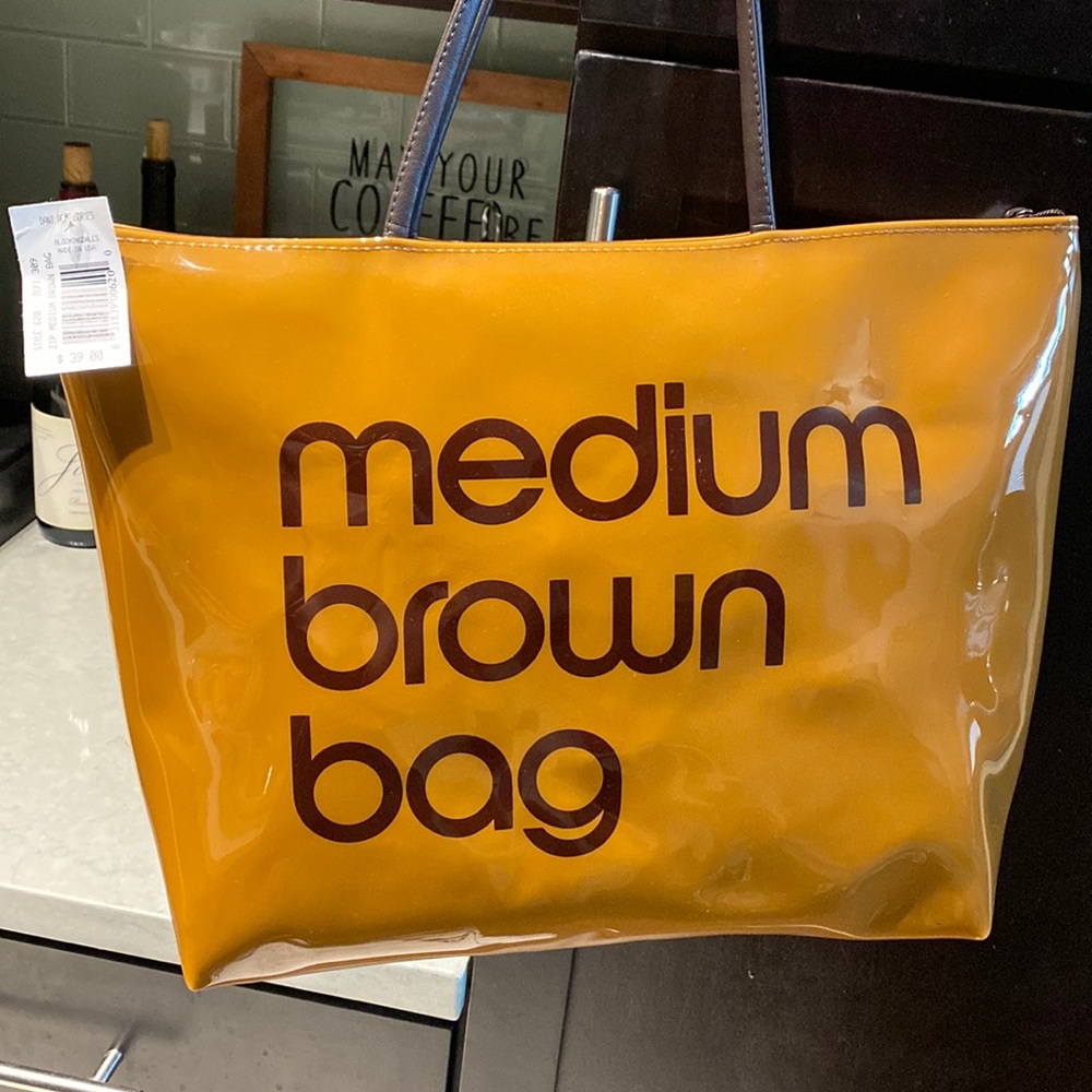 NWT Bloomingdale’s Medium brown bag